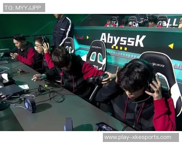 和平精英战队WE展现灵活战术与团队协作的完美结合