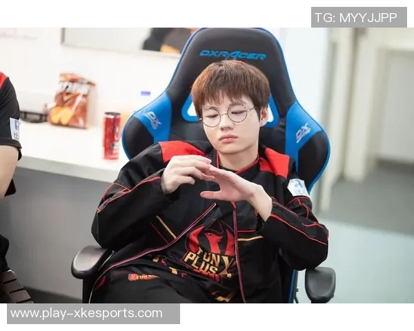 DOTA2赛事分析FPX在S15LOL中的盯防策略及其成败得失探讨